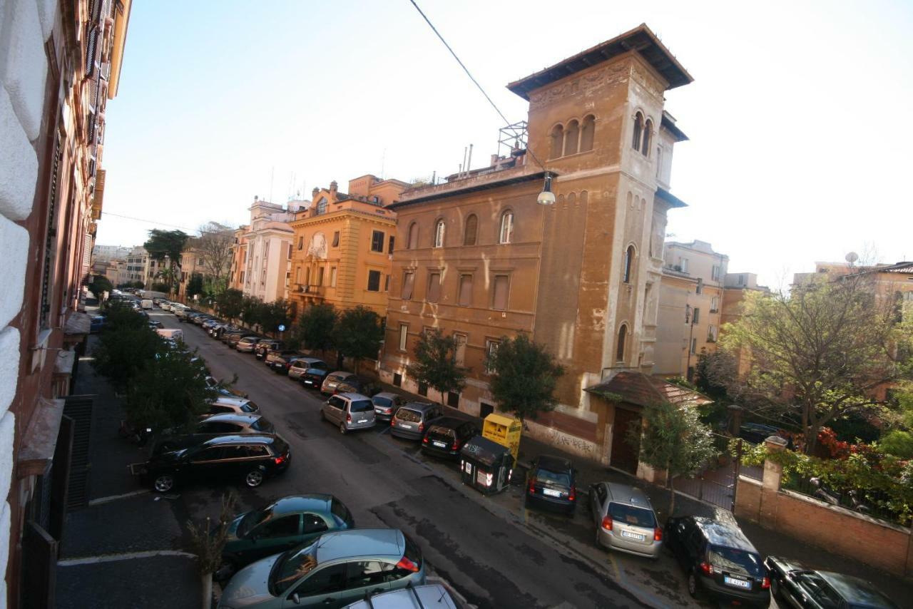 Tatusa Al Colosseo Róma Kültér fotó