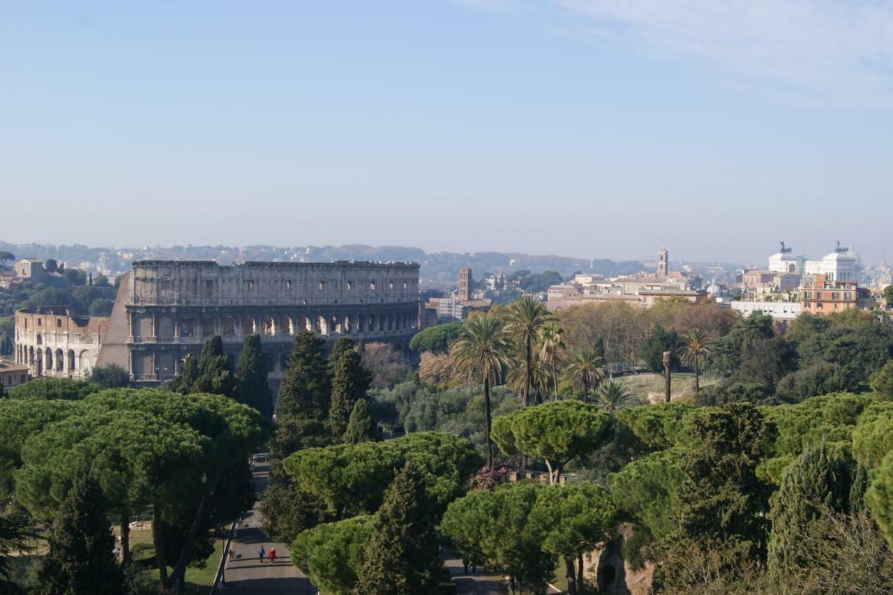 Tatusa Al Colosseo Róma Kültér fotó